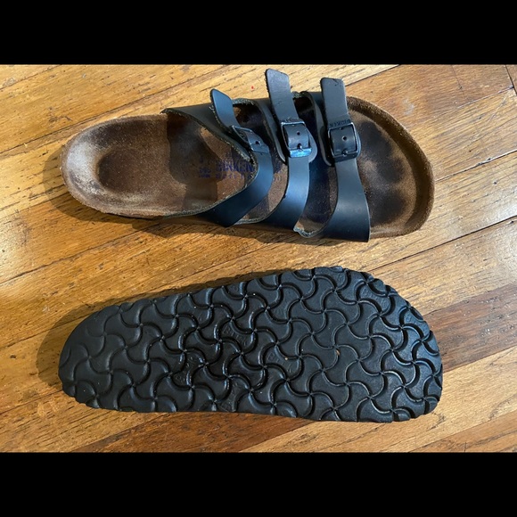 Birkenstock FLORIDA black 3-strap sandal.